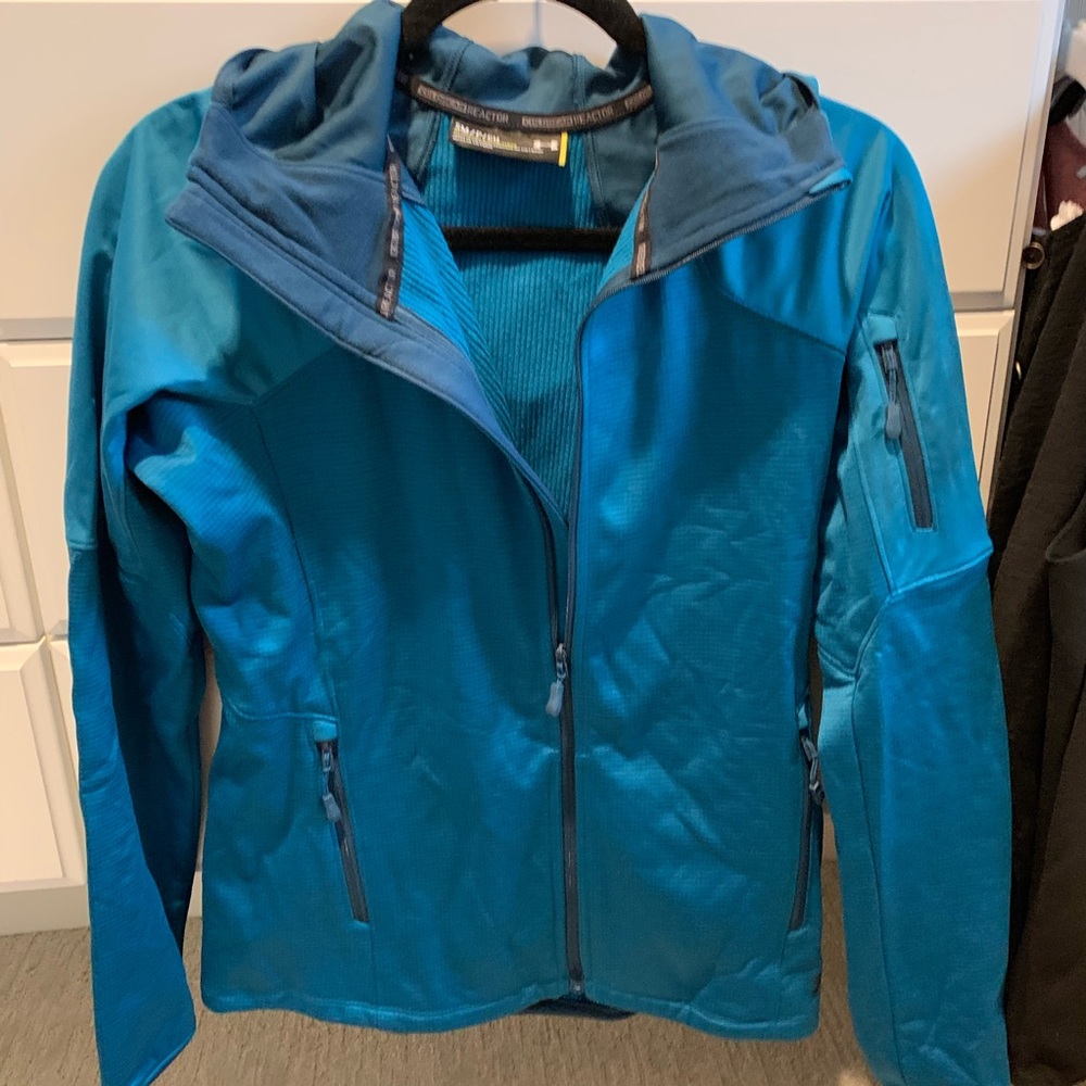 NWOT UA women’s Coldgear Reactor Jacket